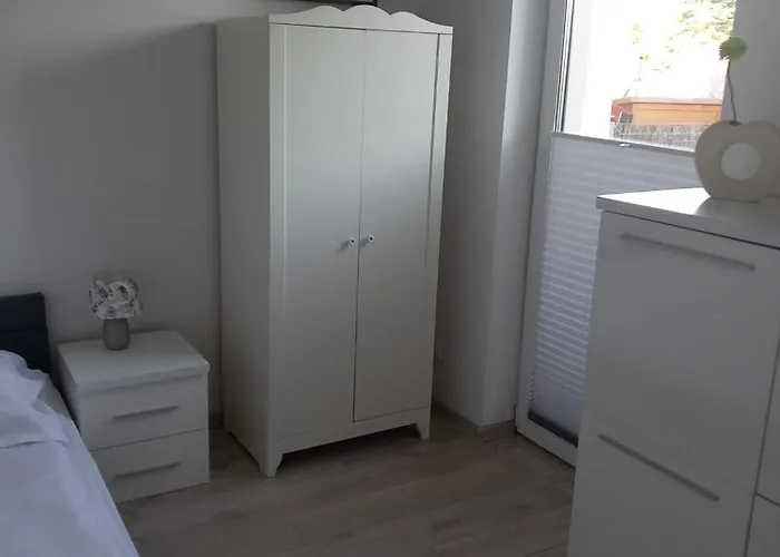 Polna Z Ogrodem 乌斯特卡